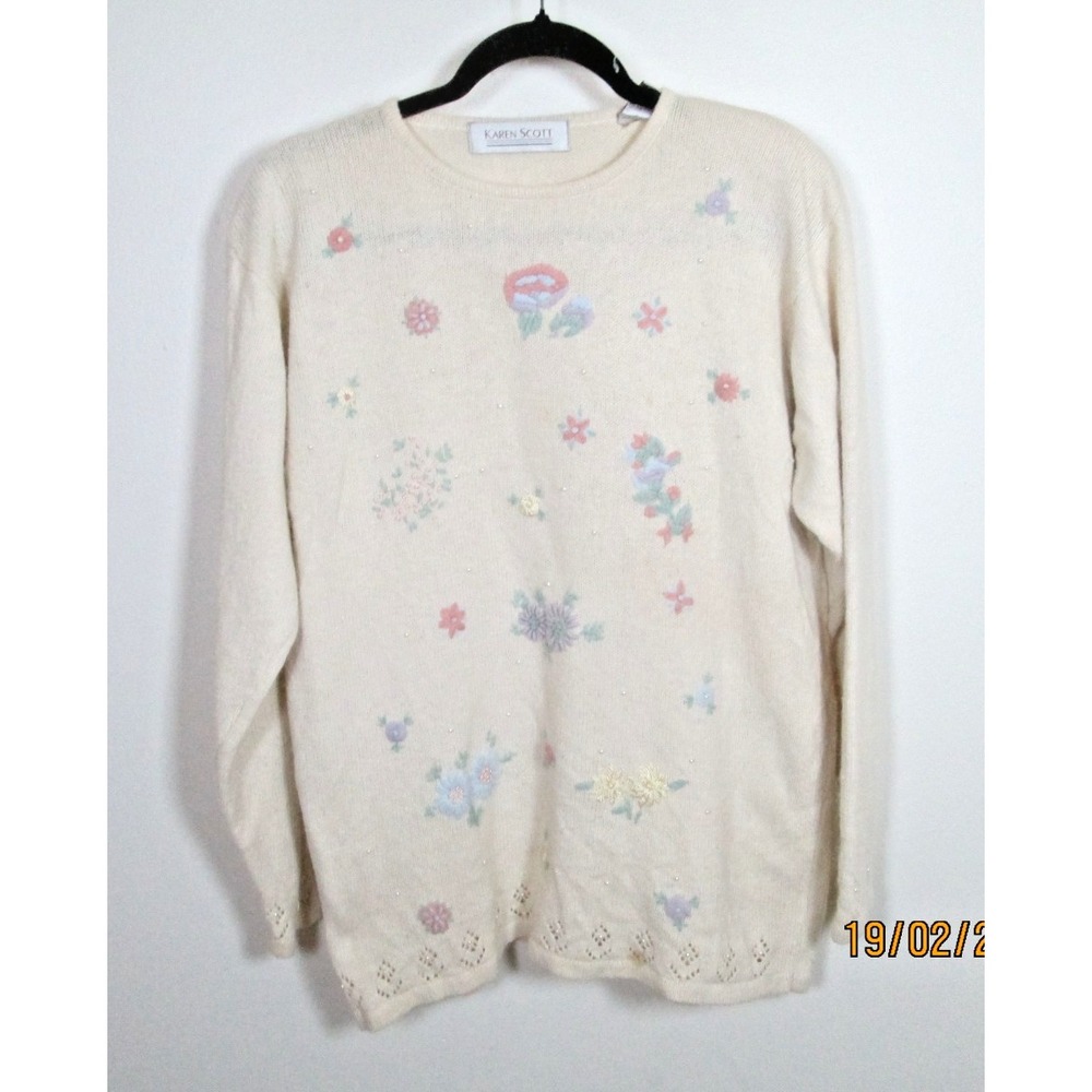 Vintage Grandma Cottagecore Sweater Medium‎ Floral Embrodiary Pearl